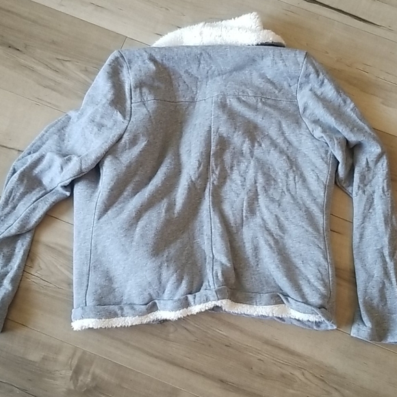 Guess Sherpa Jacket - Picture 4 of 4